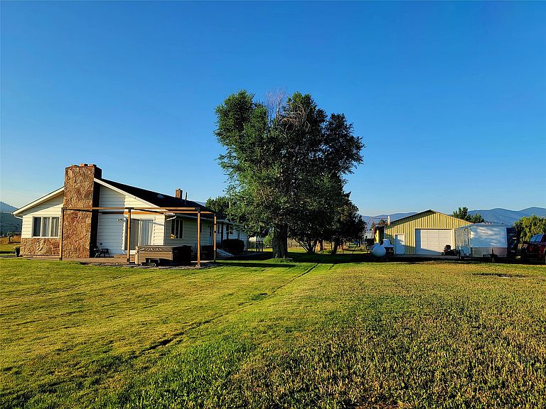 Listing photo 5