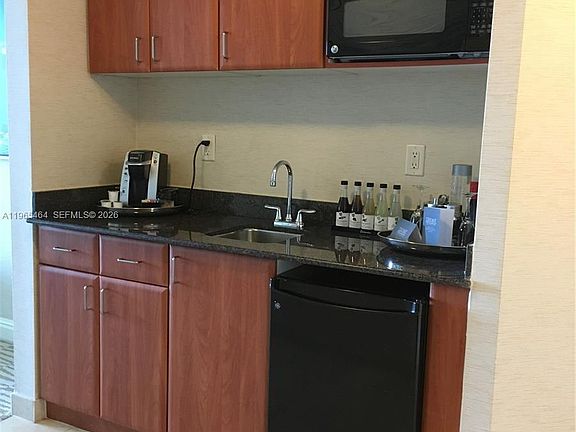 3rd image of 18001 Collins Ave #2306