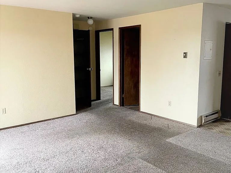 2329 Orleans St — Photo 8