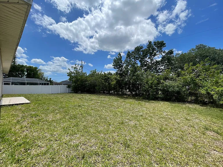 1808 SW 2nd Pl — Photo 26