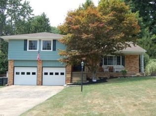6532 Applewood Blvd, Boardman, OH