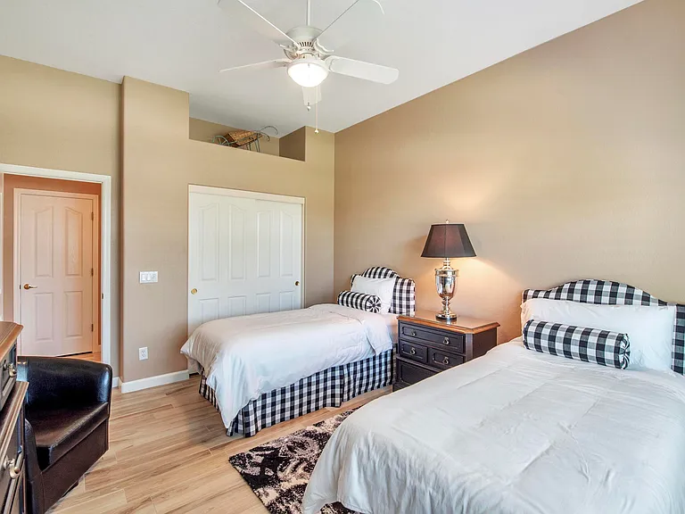 7689 E Quill Ln — Photo 29