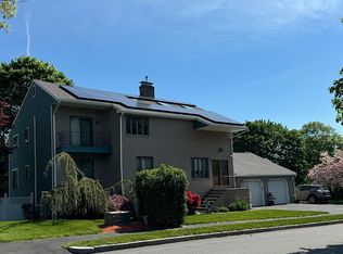 5 Aricia Ln, Stoneham, MA 02180