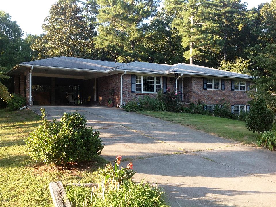 1st image of 229 Diane Dr SE