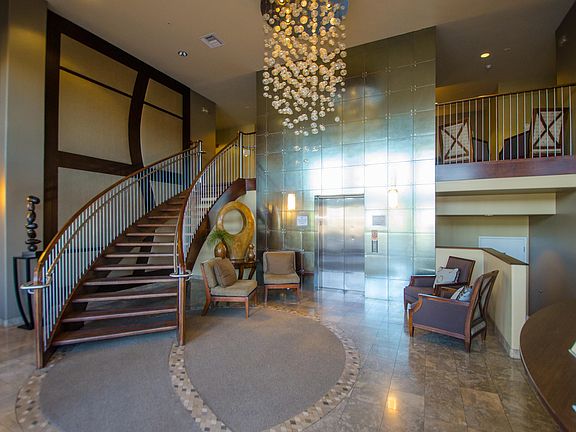 3rd image of 945 E PLAYA DEL NORTE Drive #1005
