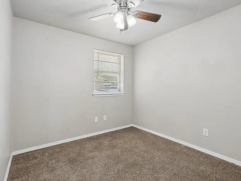 4008 SE 46th St — Photo 24