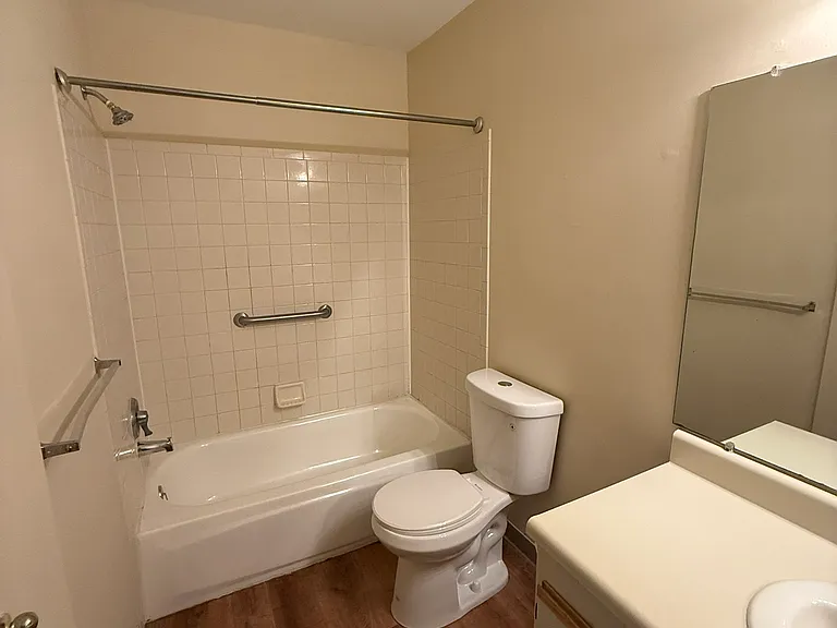 1257 Oxford Manor Ct #1 — Photo 4