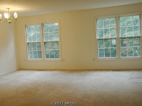 5th image of 7309 Rockford Dr