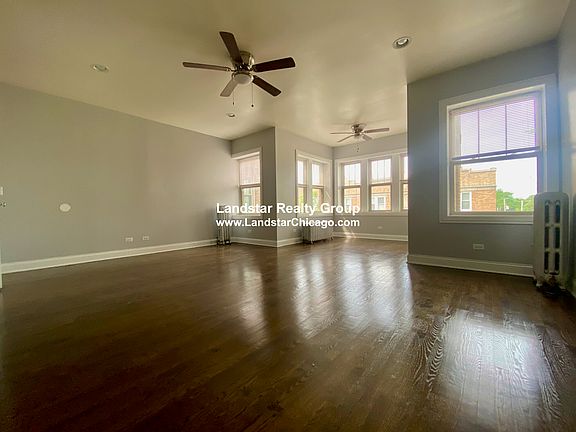 2nd image of 2655 W Ainslie St #3