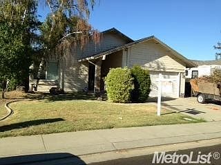 2nd image of 1127 Bradford Cir