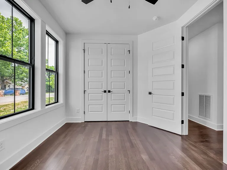 1114 Leland Ave — Photo 13
