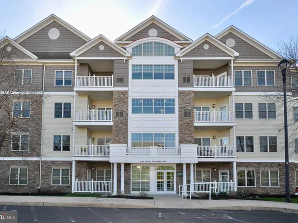 200 Ernest Way APT 244, Philadelphia, PA 19111
