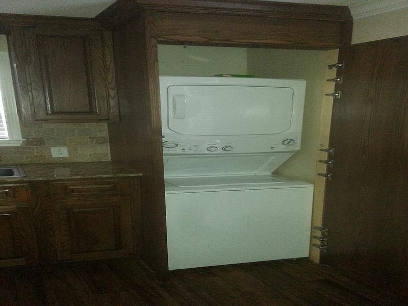 1st image of 416 N Central St APT D