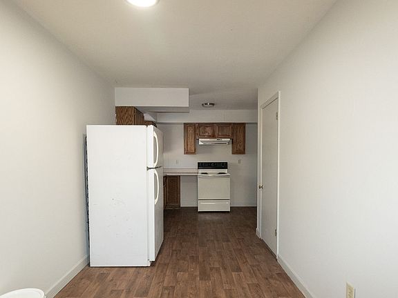 3rd image of 2800 Isherwood Dr #A