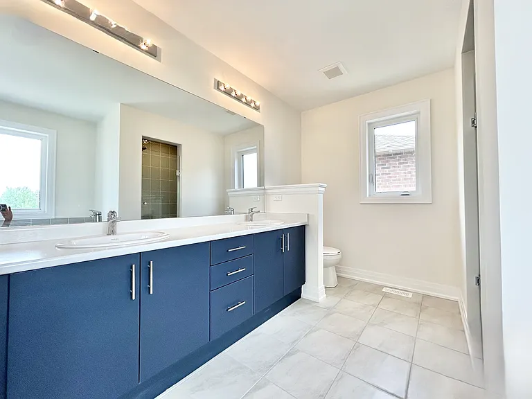 47 Hoad St — Photo 2