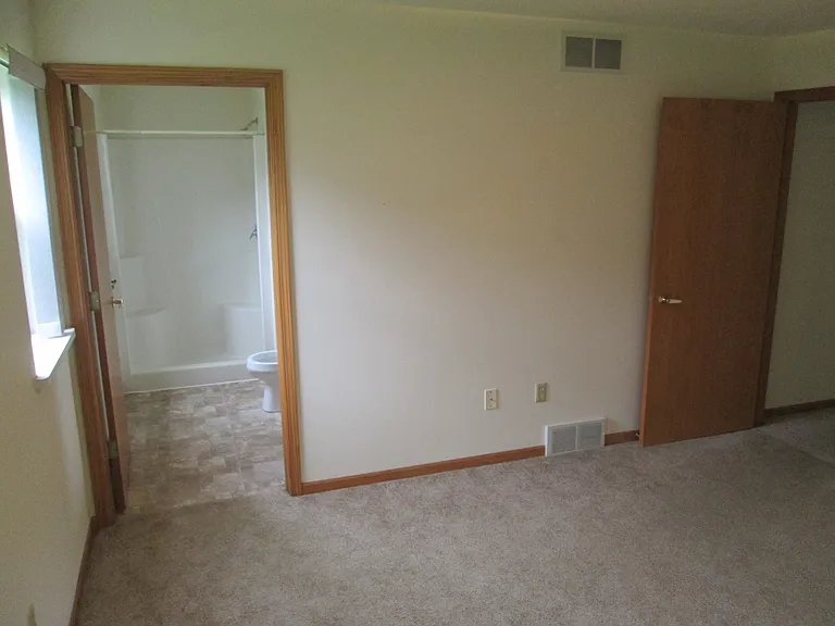 5118 Paulson Ct — Photo 8