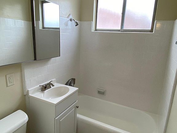 5th image of 4535 1/2 Texas St