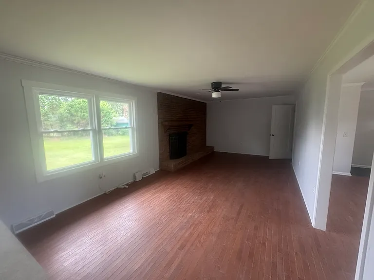 313 Rhodehaven Dr — Photo 5
