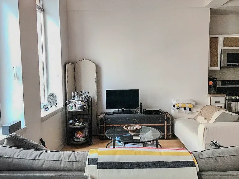 148 N 10th St #5C — Photo 2