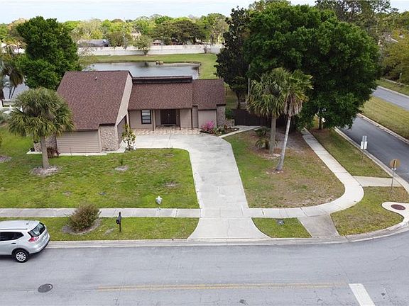 3rd image of 2331 Windsong Dr