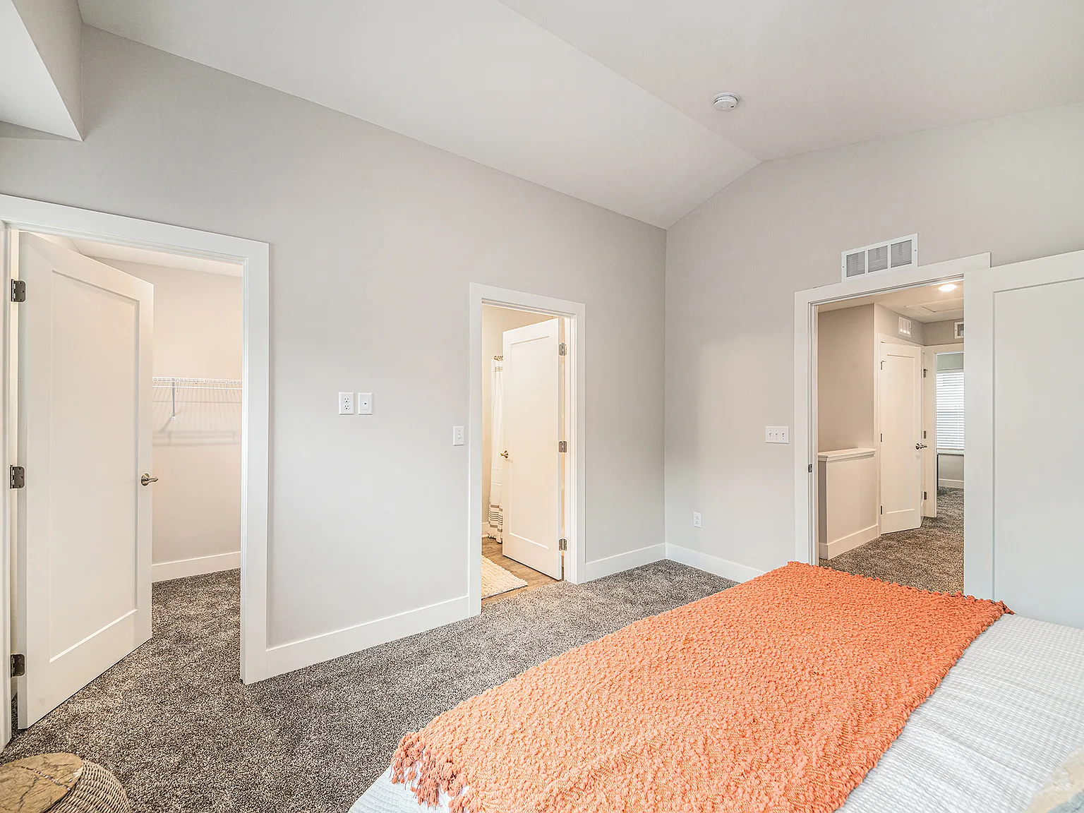 Meadowood Townhomes — Photo 4