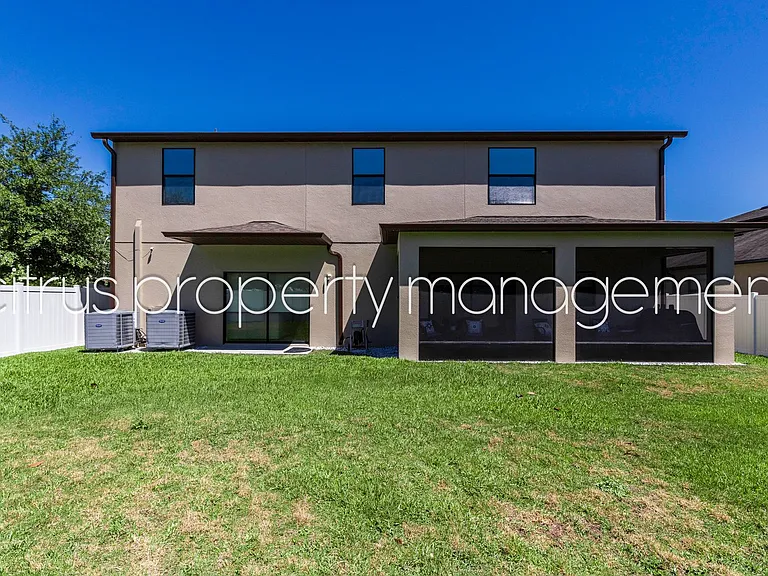 2052 Solar Dr — Photo 23