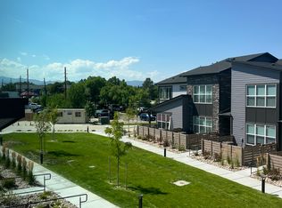 9445 W 58th Cir #B, Arvada, CO 80002
