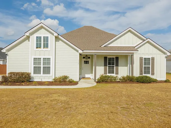 117 Floyd McNeal Dr, Hahira, GA 31632