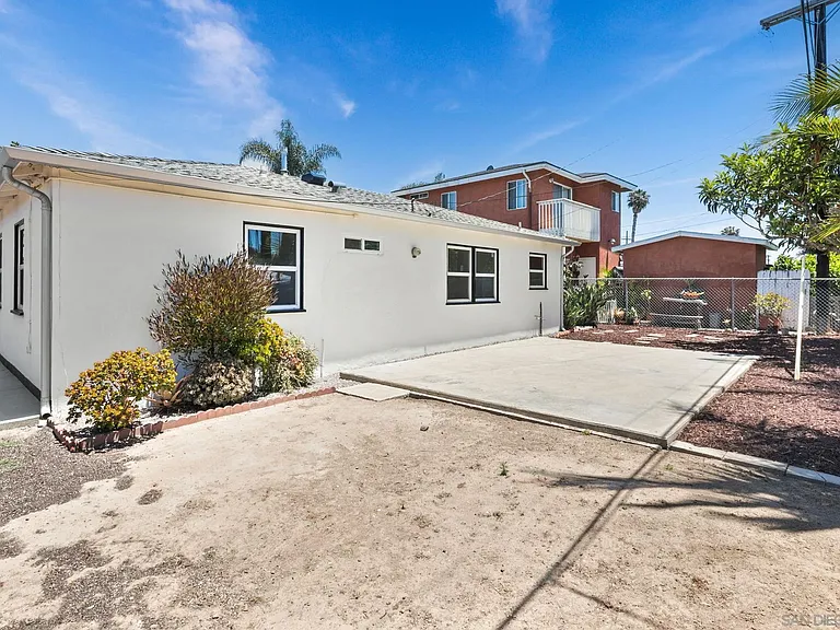 620 Minot Ave — Photo 35