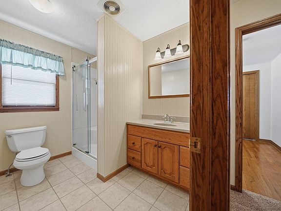 3rd image of 14200 W Dld Rd