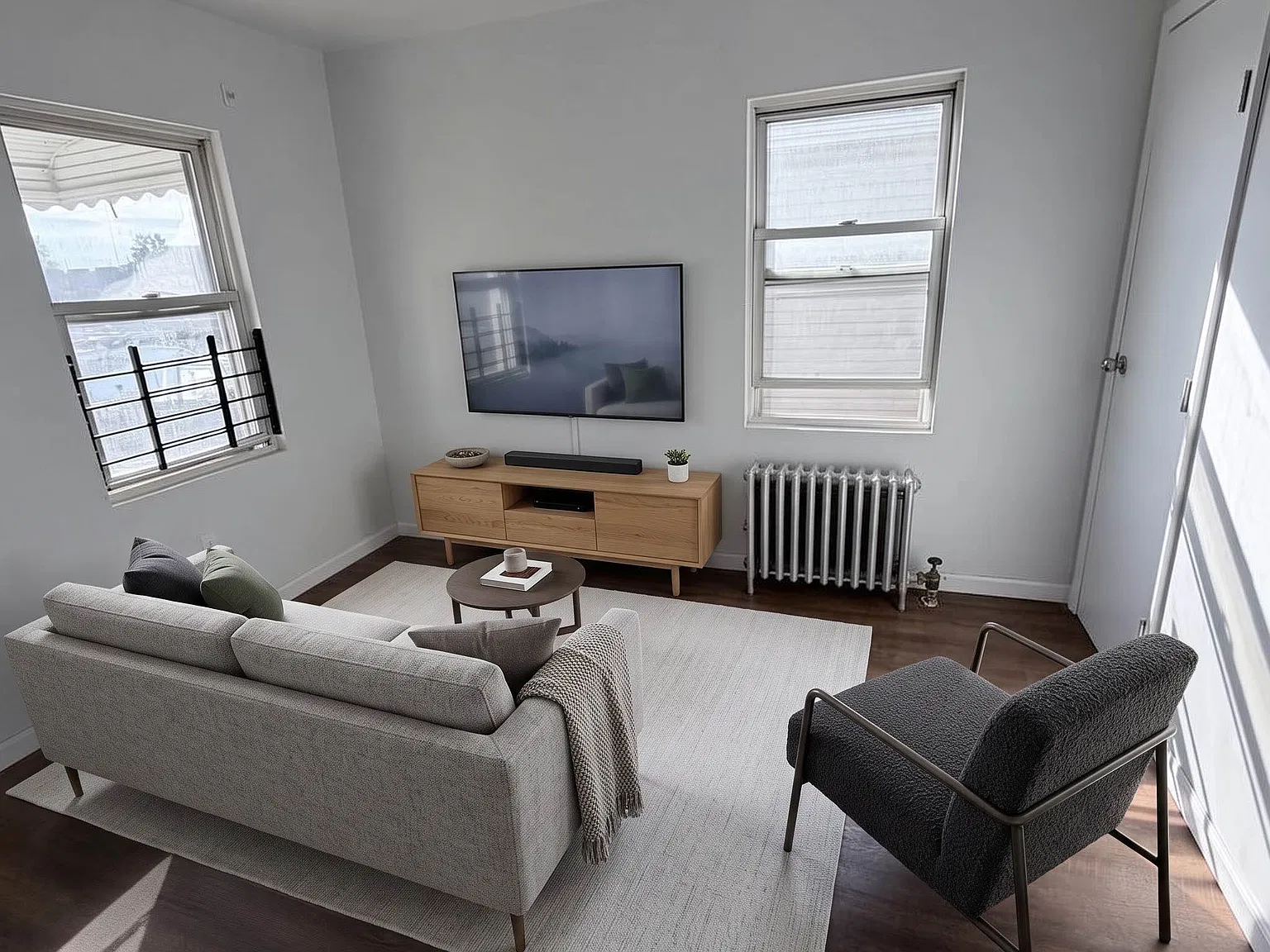 605 East 49th Street — Photo 3