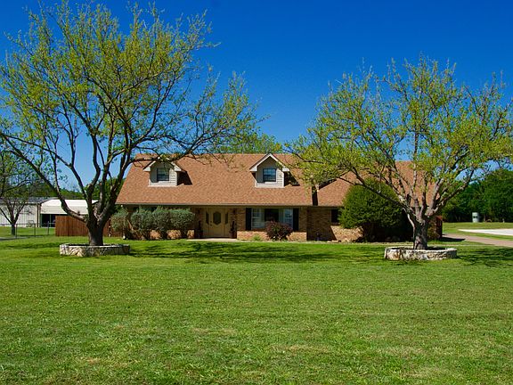2nd image of 133 Chaparral Dr