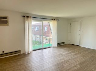 130 Meadows Rd N APT 6, Bourbonnais, IL 60914