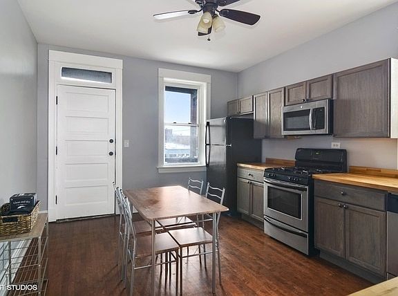4th image of 2332 N Avers Ave APT 3