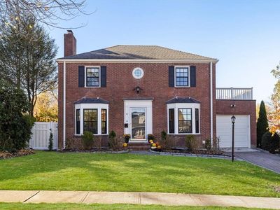 6 Burns Street, Hartsdale, NY, 10530
