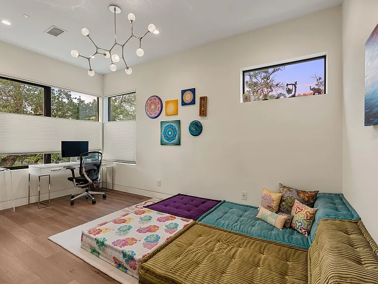 3002 Ferndale St — Photo 20