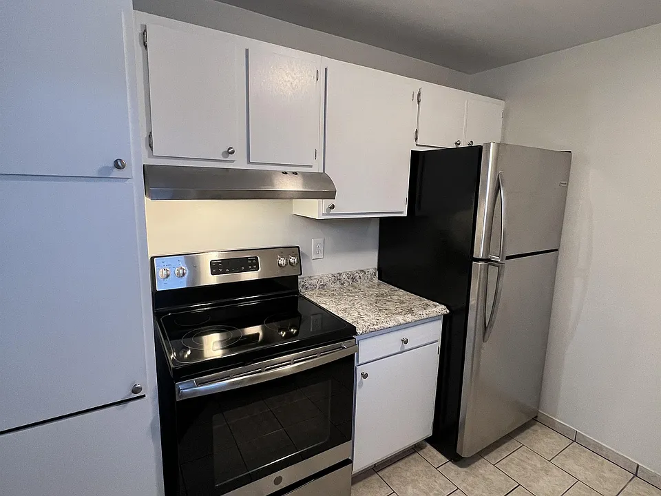 313 Mill St