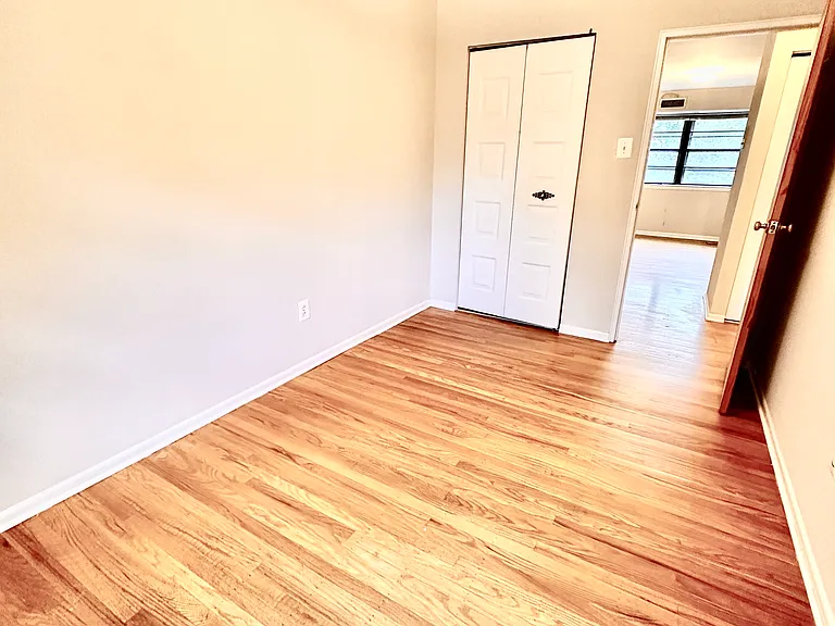 3409 Cresson St #6 — Photo 11