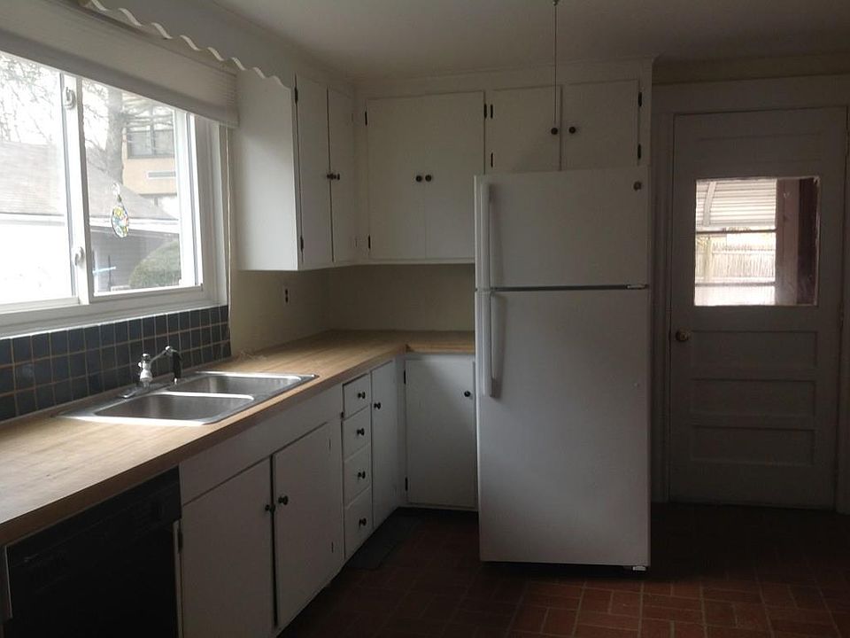 2nd image of 10 Wheeler Ave