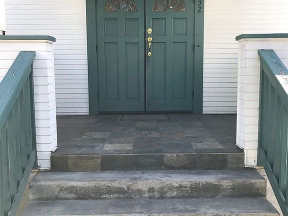 3rd image of 332 22nd St
