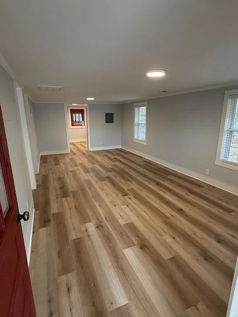 508 Mottweiler St — Photo 2