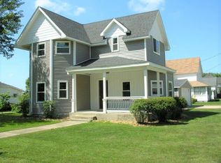 301 Woodland Ave, Riceville, IA 50466