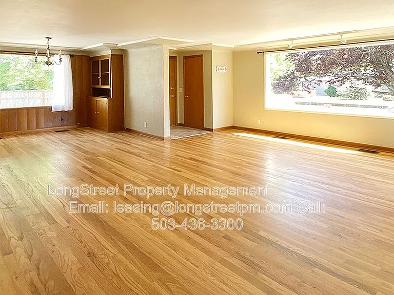 3255 NW Fillmore Ave — Photo 4