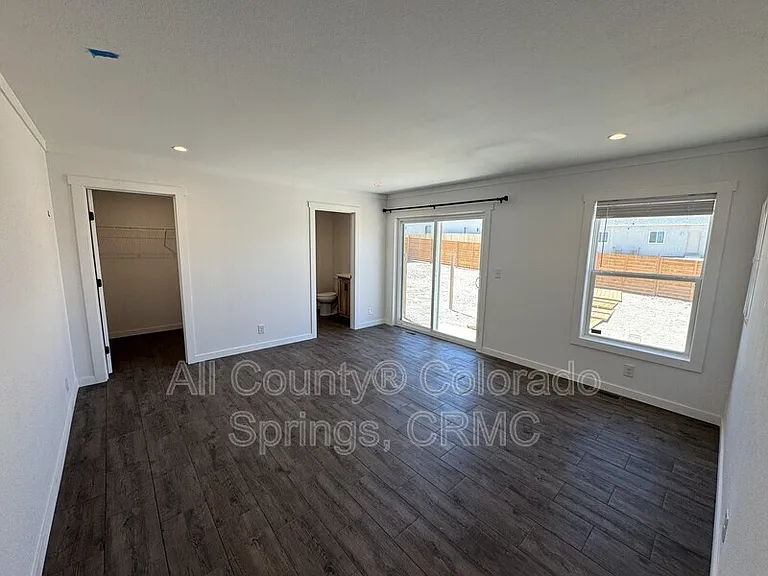 690 E Hahns Peak Ave — Photo 15