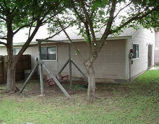 3rd image of 1347 BAYOU DR #0