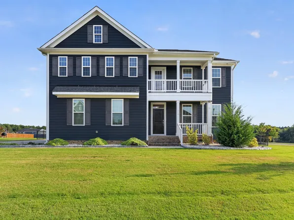 214 E Wellesley Dr, Clayton, NC 27520