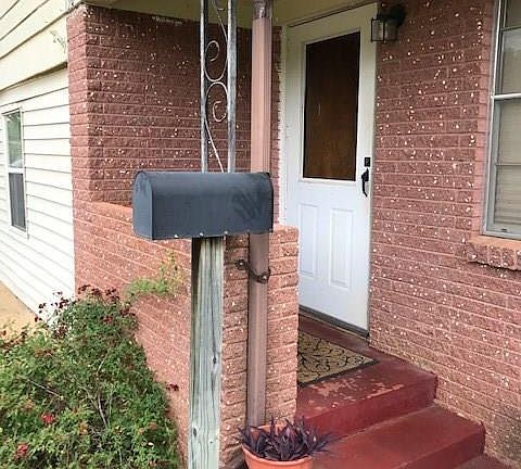 3rd image of 730 Bryan St