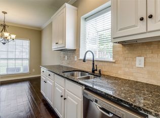 8555 Fair Oaks Xing APT 401, Dallas, TX 75243