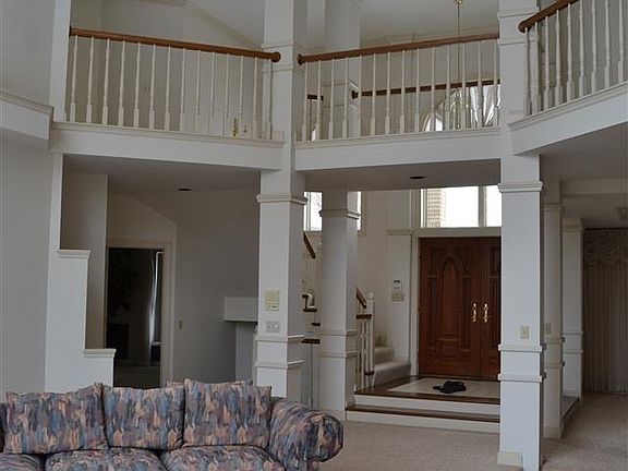 4th image of 3430 Fox Chase Dr