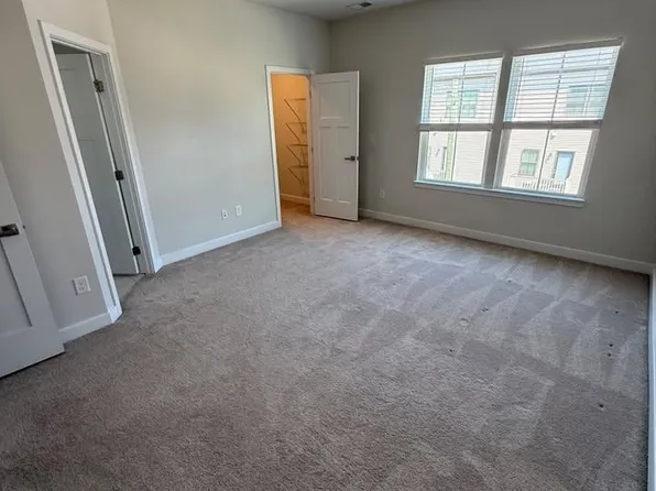 2145 Boro Ridge St, Richmond, VA 23225